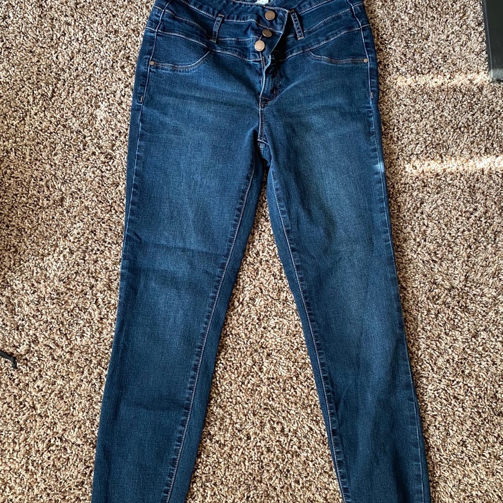 High Wasted Jeans